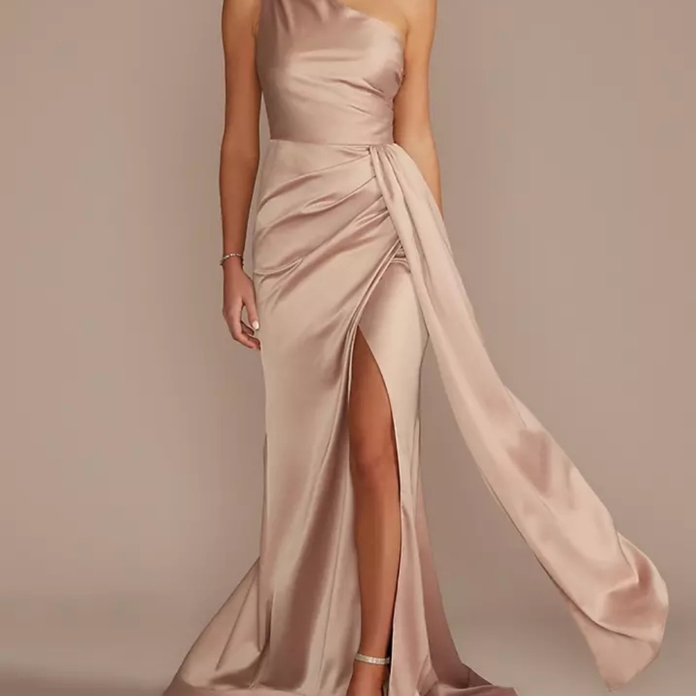 NWT, 12, Plum GALINA SIGNATURE One-Shoulder Bridesmaid Stretch Satin Dress